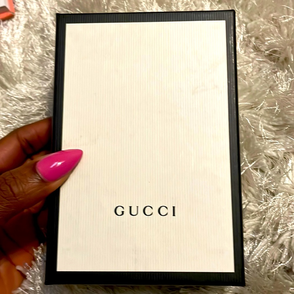 Authentic gucci wallet box